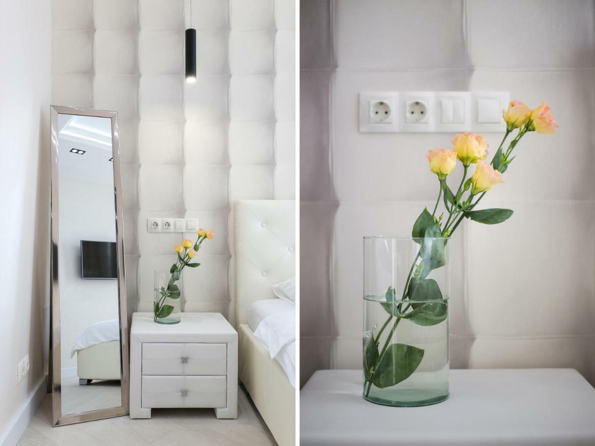 Black&White Apartment In Smart Plaza Kiev Eksteriør bilde