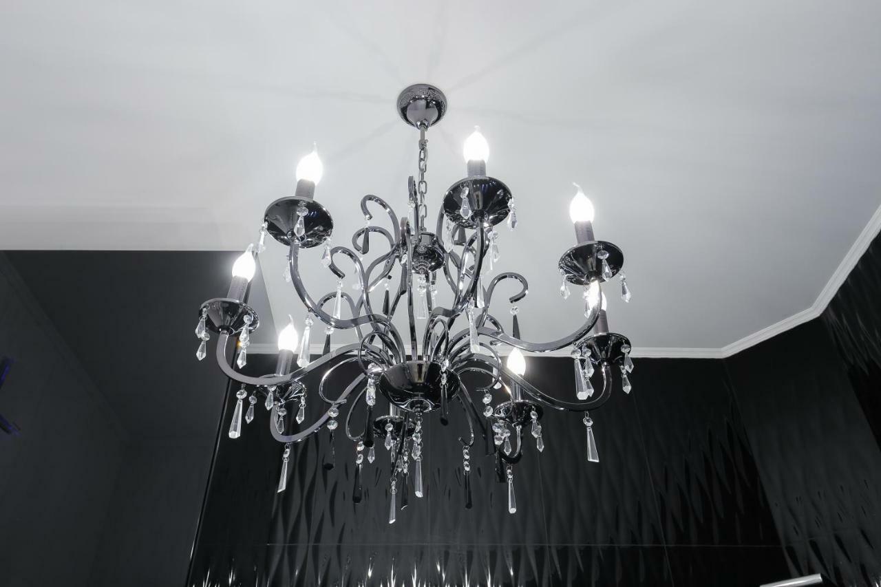 Black&White Apartment In Smart Plaza Kiev Eksteriør bilde